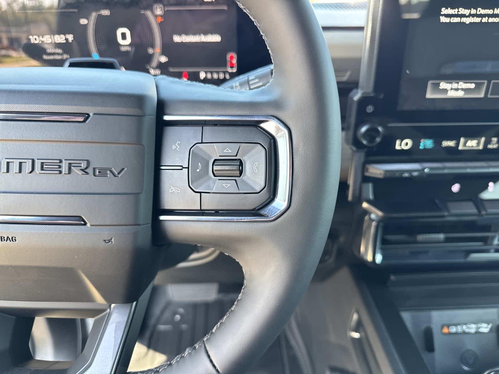 2026 GMC HUMMER EV 2X - Photo 15