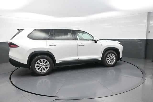 Used 2026 Beige Toyota XLE image 13