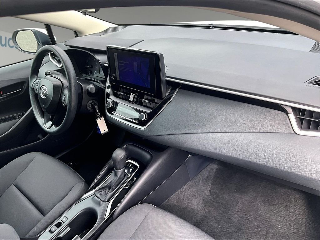 Used 2025 White Toyota LE image 14