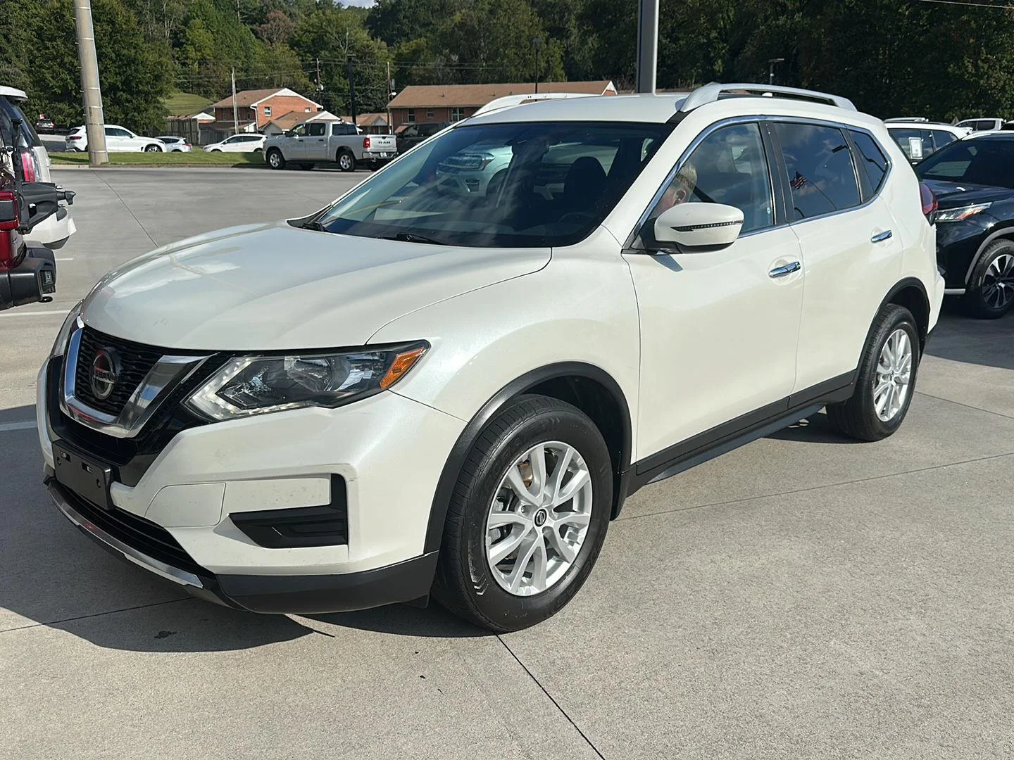 Used 2018 Pearl White Nissan SV image 1