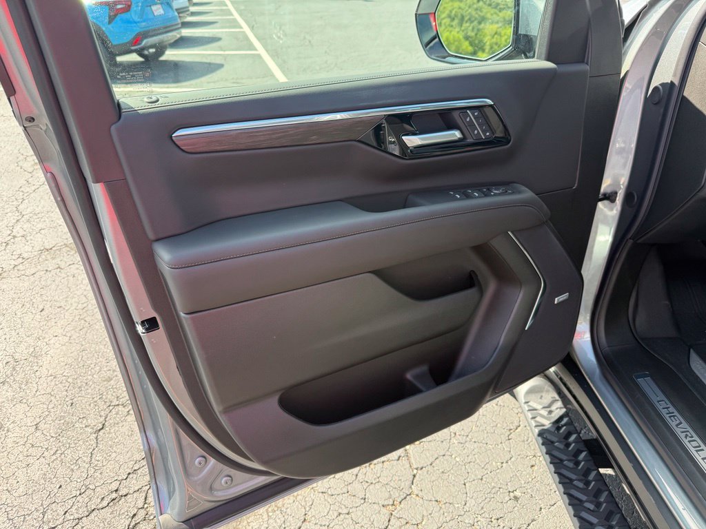 2026 Chevrolet Tahoe Z71 - Photo 17