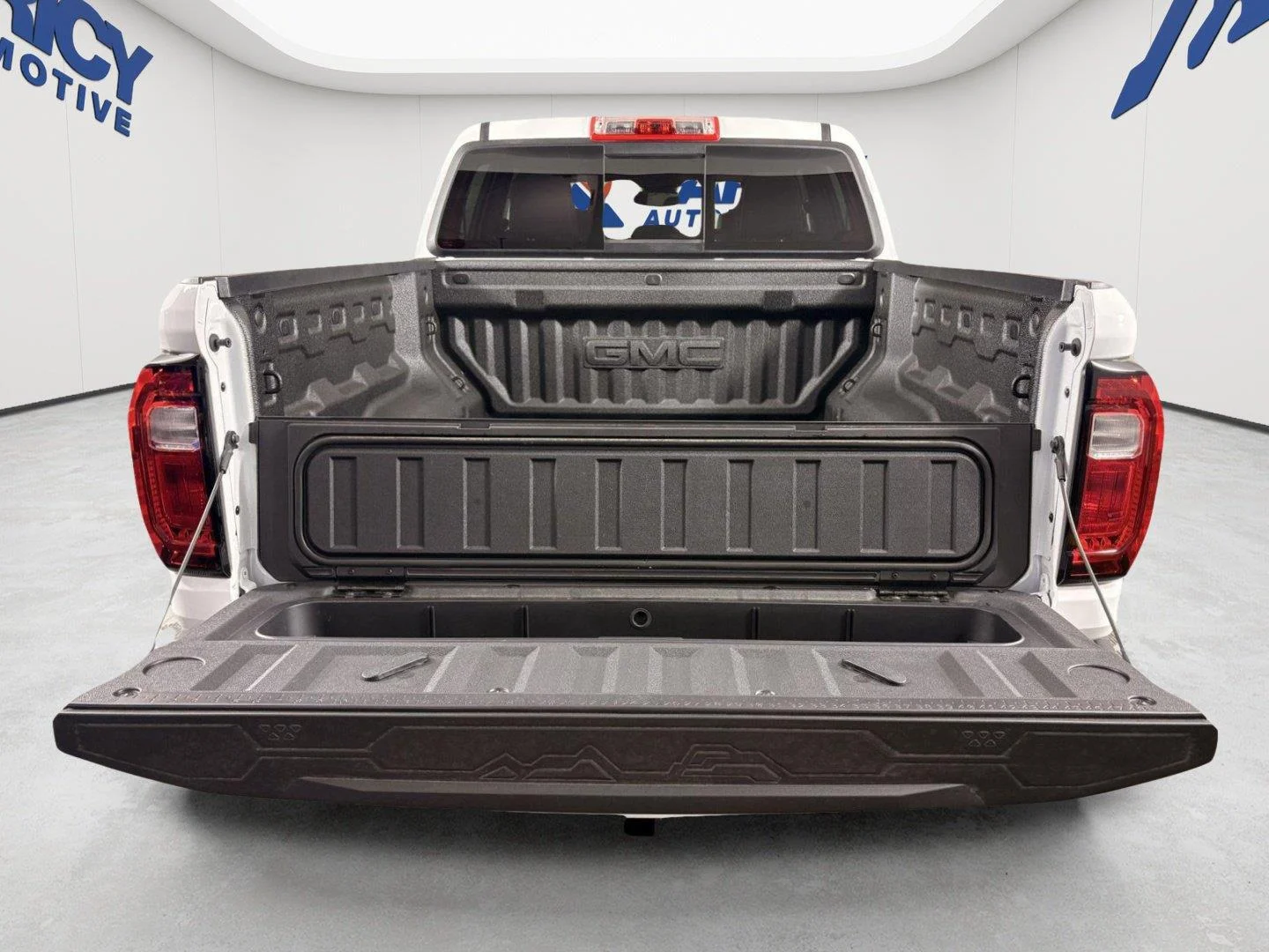 2026 GMC Canyon AT4 - Photo 7