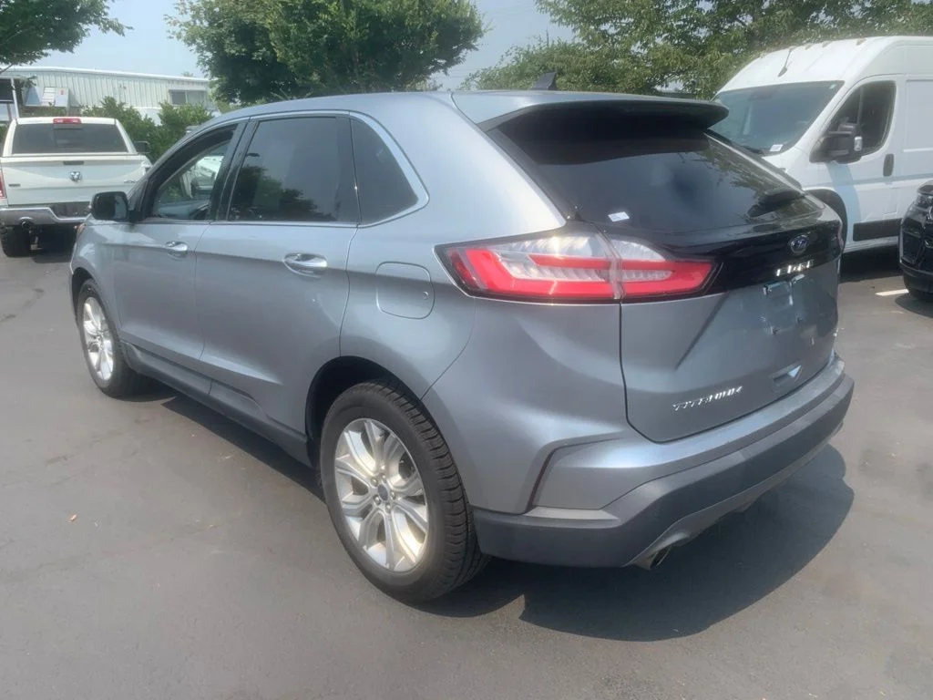 Used 2022 Silver Metallic Ford Titanium image 2
