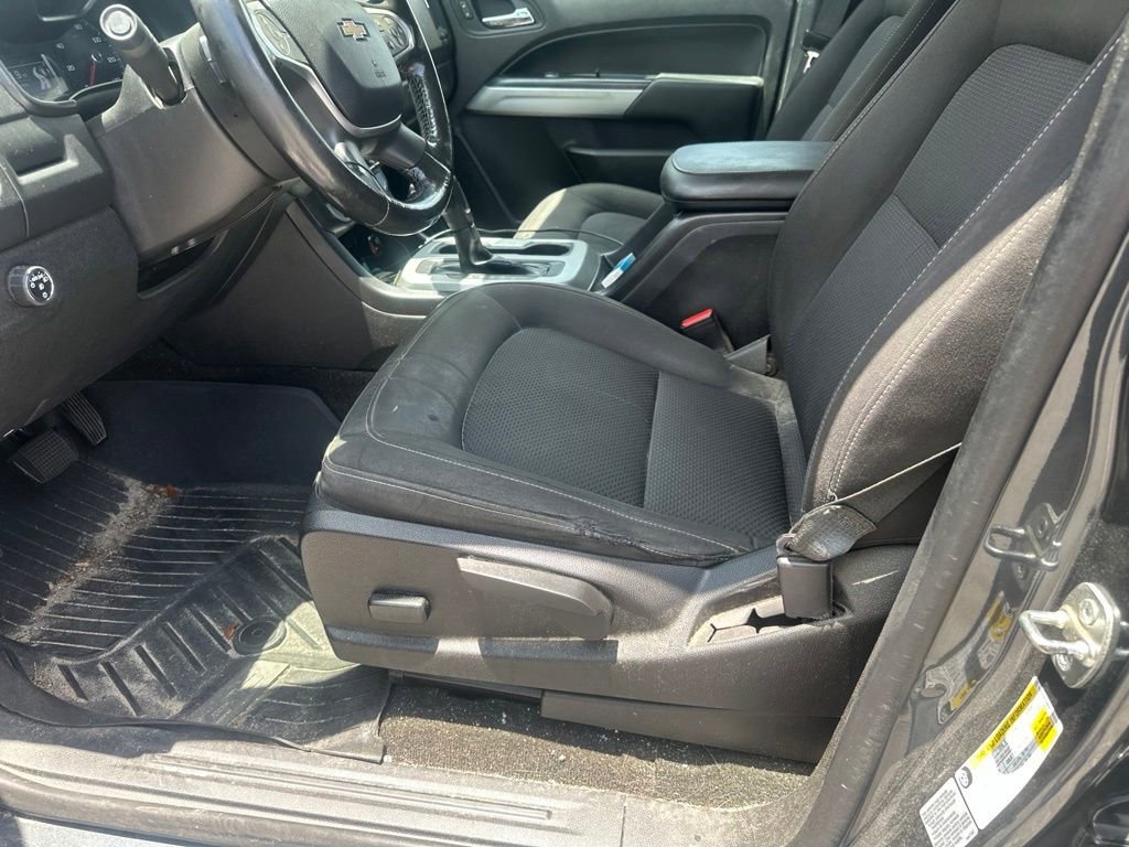 Used 2017 CYBER GRAY METALLIC Chevrolet 2WD LT image 25