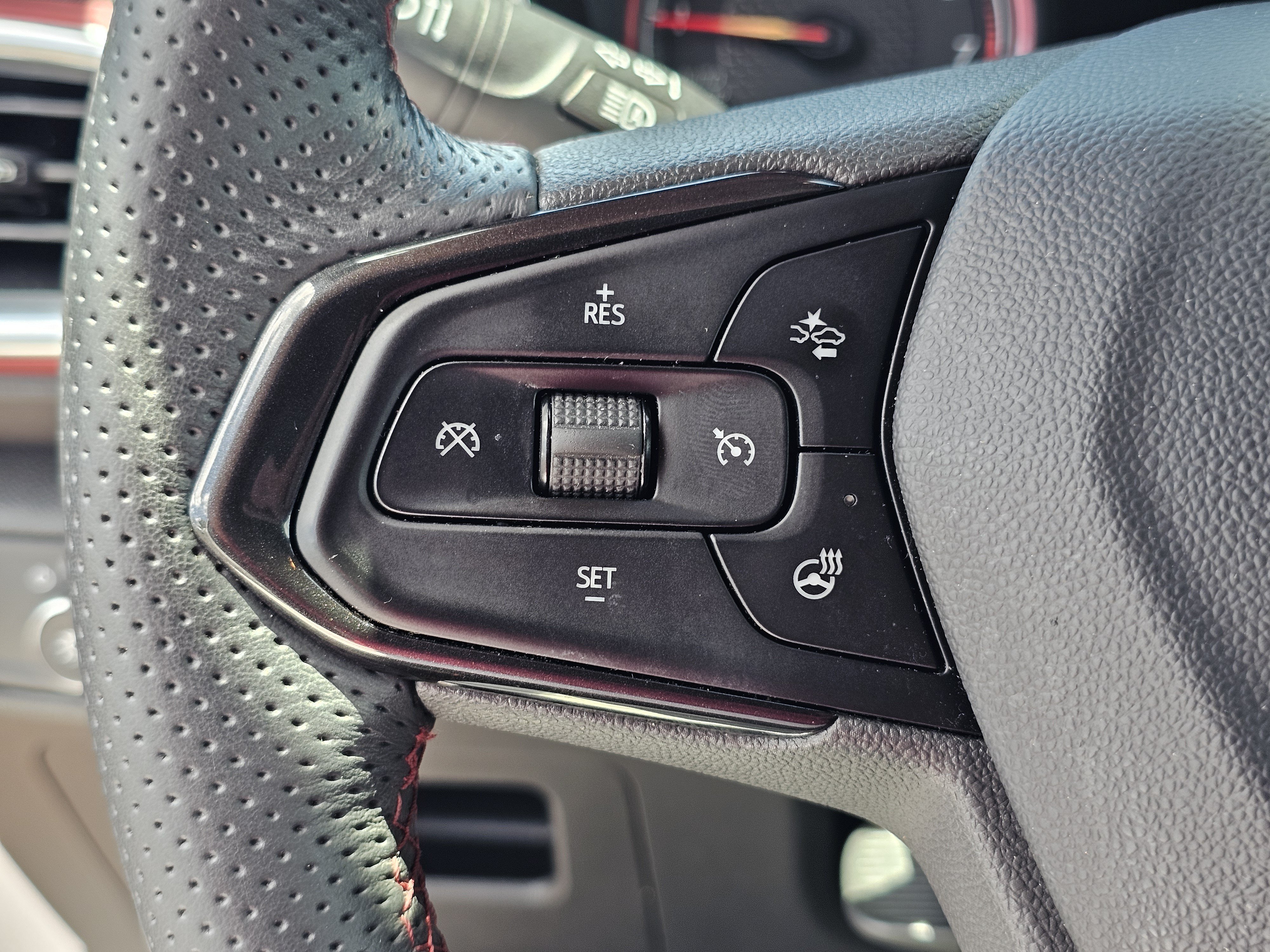 Used 2023 Summit White Chevrolet RS image 23