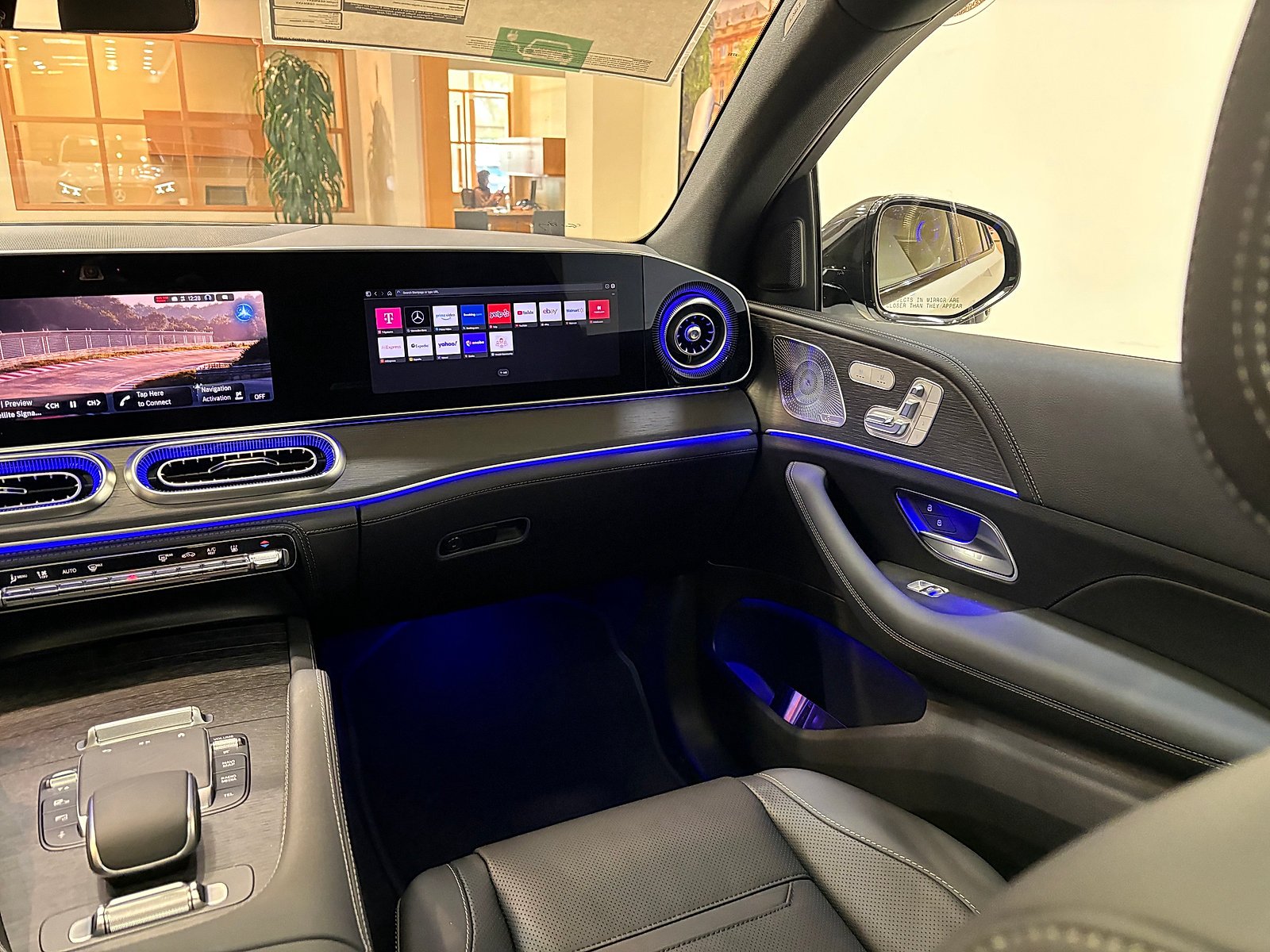 New 2027 MANUFAKTUR Moonlight White Metallic Mercedes-Benz AMG® GLE 53e image 47