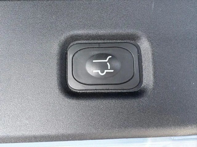 Used 2025 Gray Ford Tremor image 10