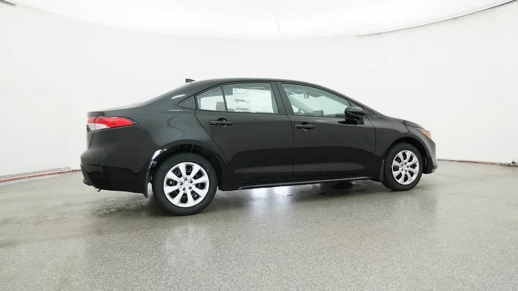 New 2026 Midnight Black Metallic Toyota LE image 15