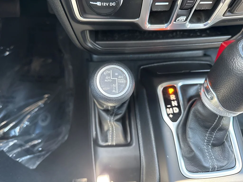 Used 2024 Green Jeep Sport S 4xe image 17