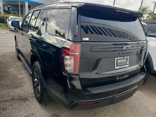 Used 2023 BLACK Chevrolet Z71 image 2