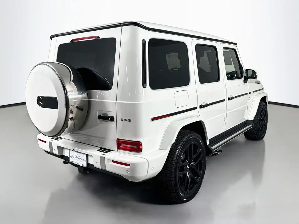 New 2027 Polar White Mercedes-Benz G 63 AMG® image 9