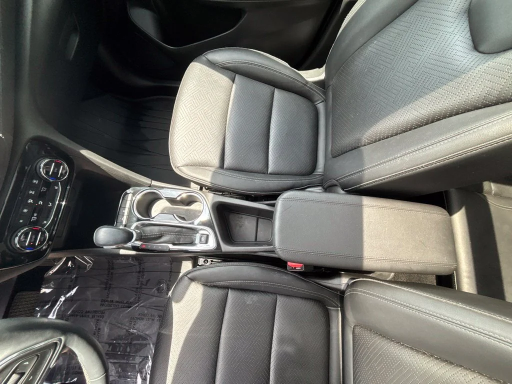 Certified Used 2022 White Buick Essence image 15