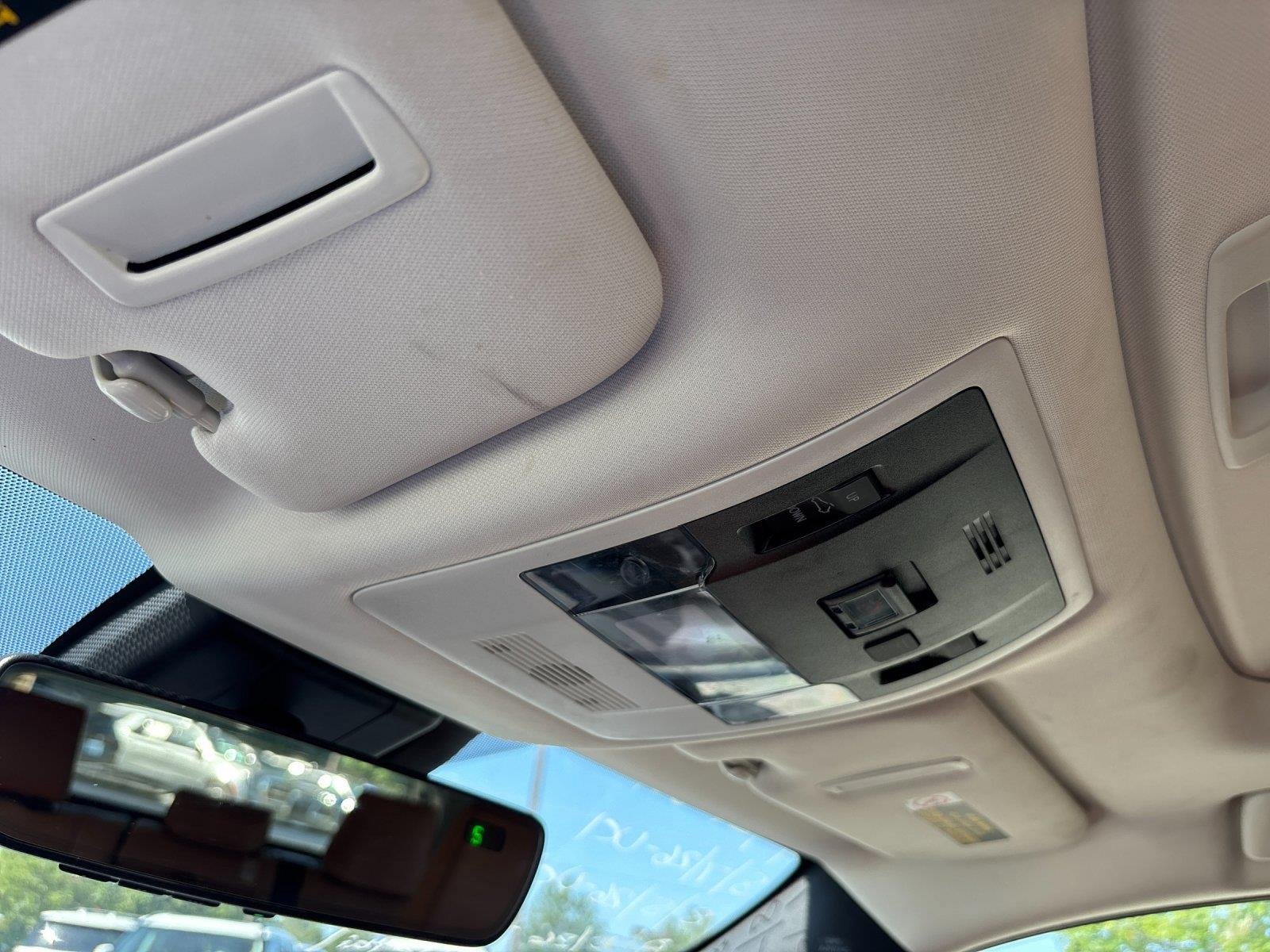 Used 2021 Eminent White Pearl Lexus UX 200 image 29