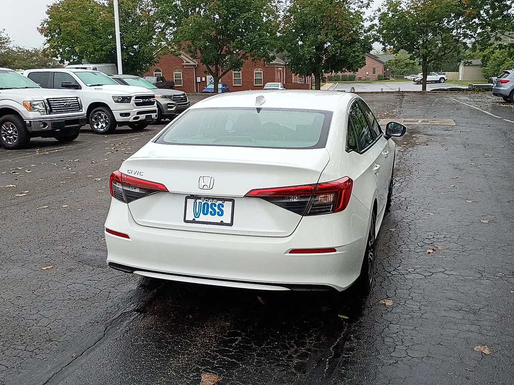 Certified Used 2022 WHITE Honda EX image 3