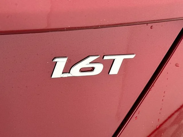 New 2026 Red Hyundai SEL Premium image 24