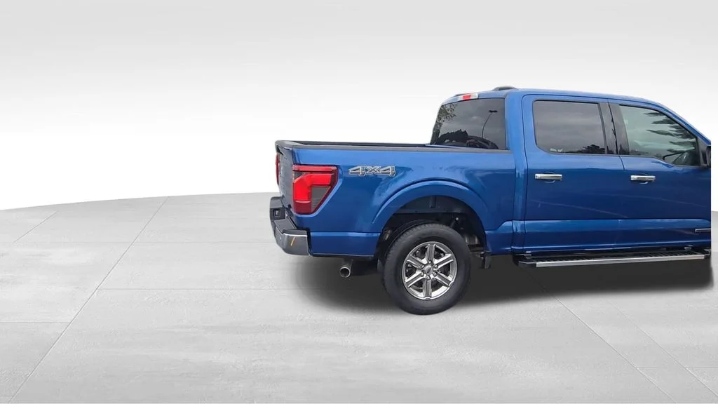 Used 2024 Blue Ford XLT image 8