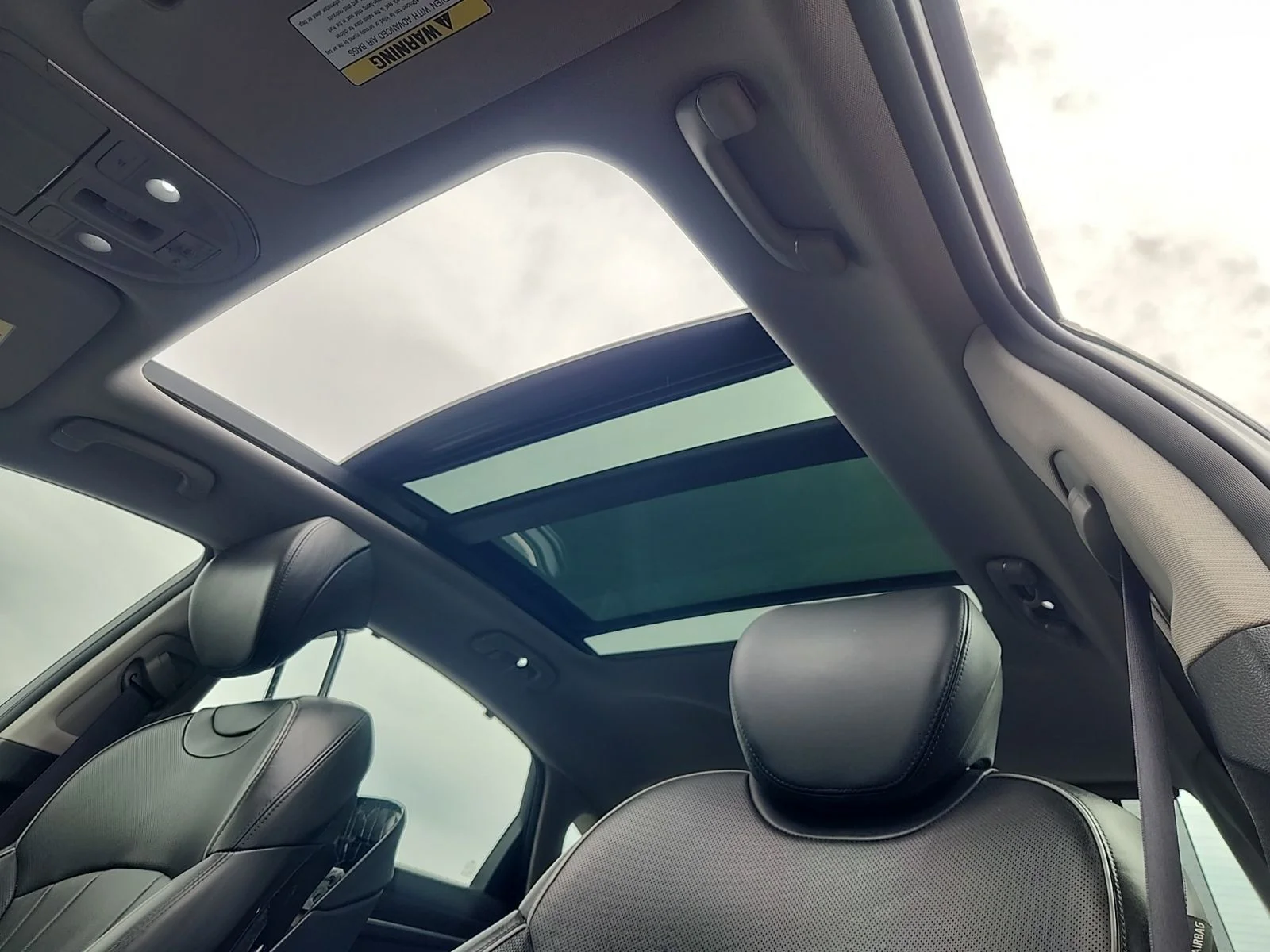 Used 2018 Black Genesis 3.8 image 29
