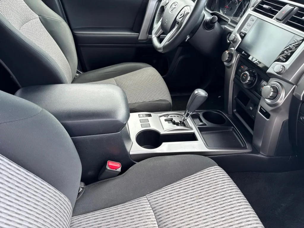 Used 2024 Classic Silver Metallic Toyota SR5 image 36