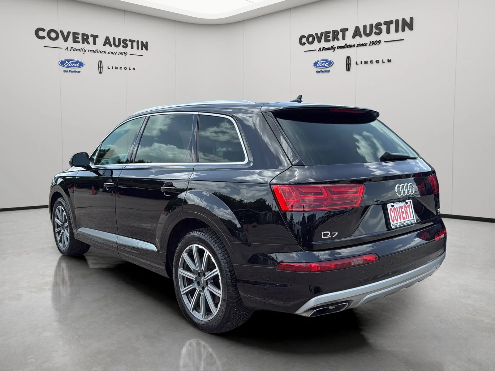 Used 2018 Black Audi 3.0T Premium image 4