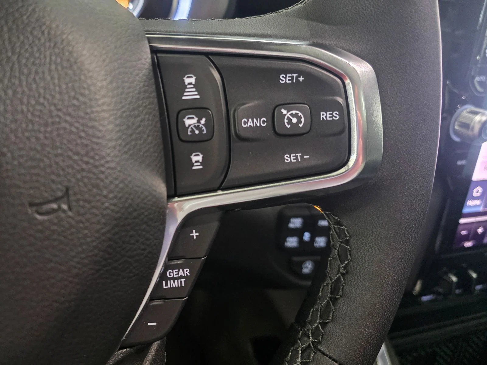 2026 RAM 1500 Laramie - Photo 38