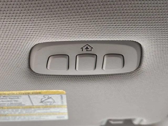 New 2026 Star White Metallic Tri-Coat Ford Platinum image 20