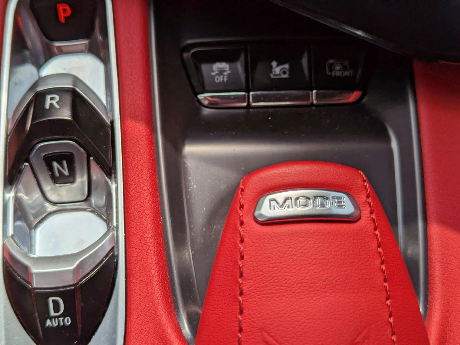 2025 Chevrolet Corvette 2LT - Photo 17