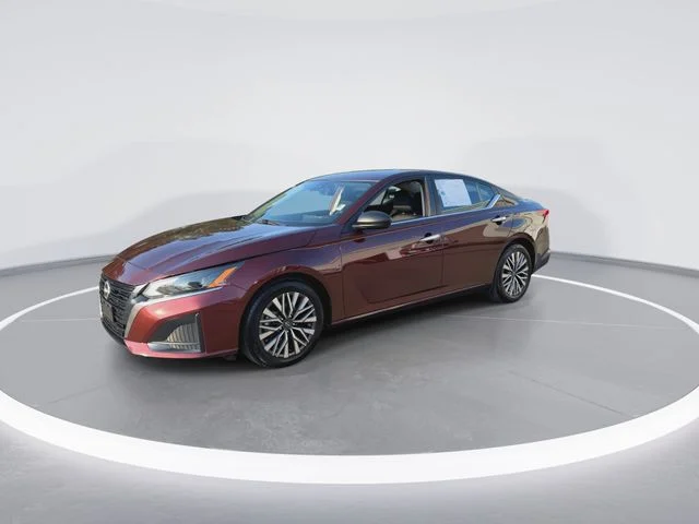 Used 2024 Red Nissan 2.5 SV image 4
