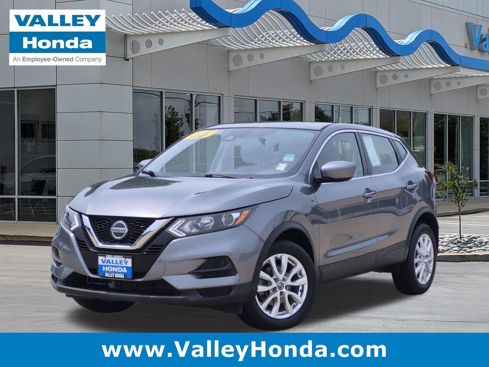 Used 2021 Gun Metallic Nissan S image 1
