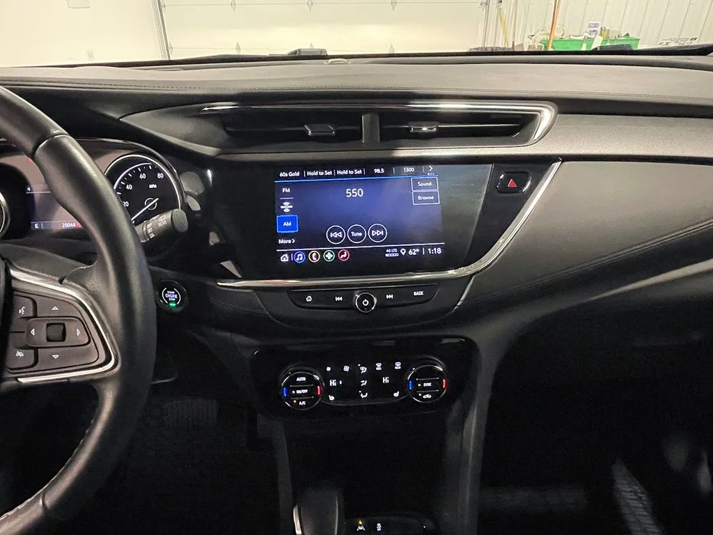Used 2023 Red Buick Select image 33