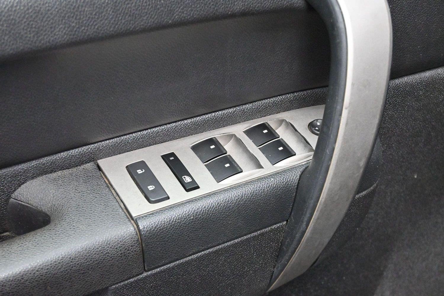 Used 2011 Blue Granite Metallic Chevrolet LT image 10