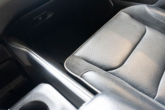 Used 2024 White Ram Laramie image 30