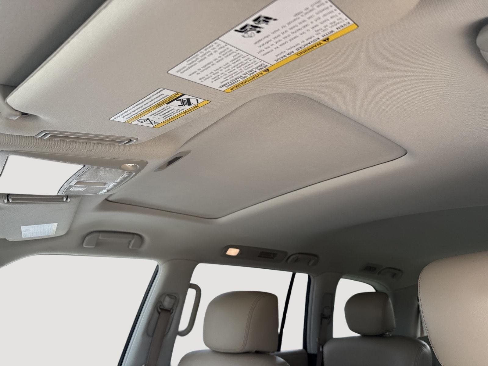 Used 2022 Aspen White TriCoat Pearl Nissan Platinum image 20