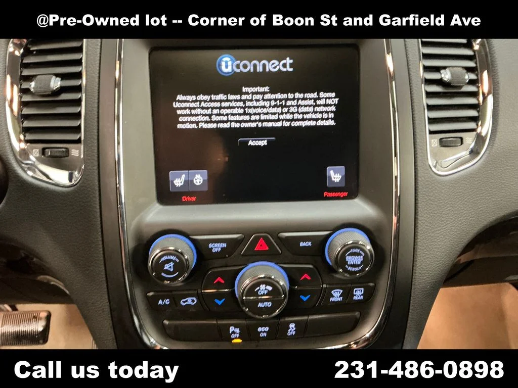 Used 2015 Silver Dodge Limited image 19