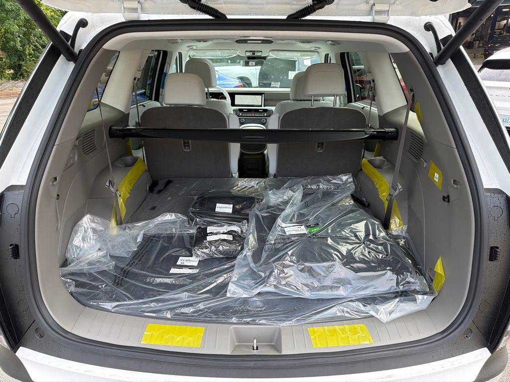 New 2026 White Hyundai Blue SEL Premium 7P image 18
