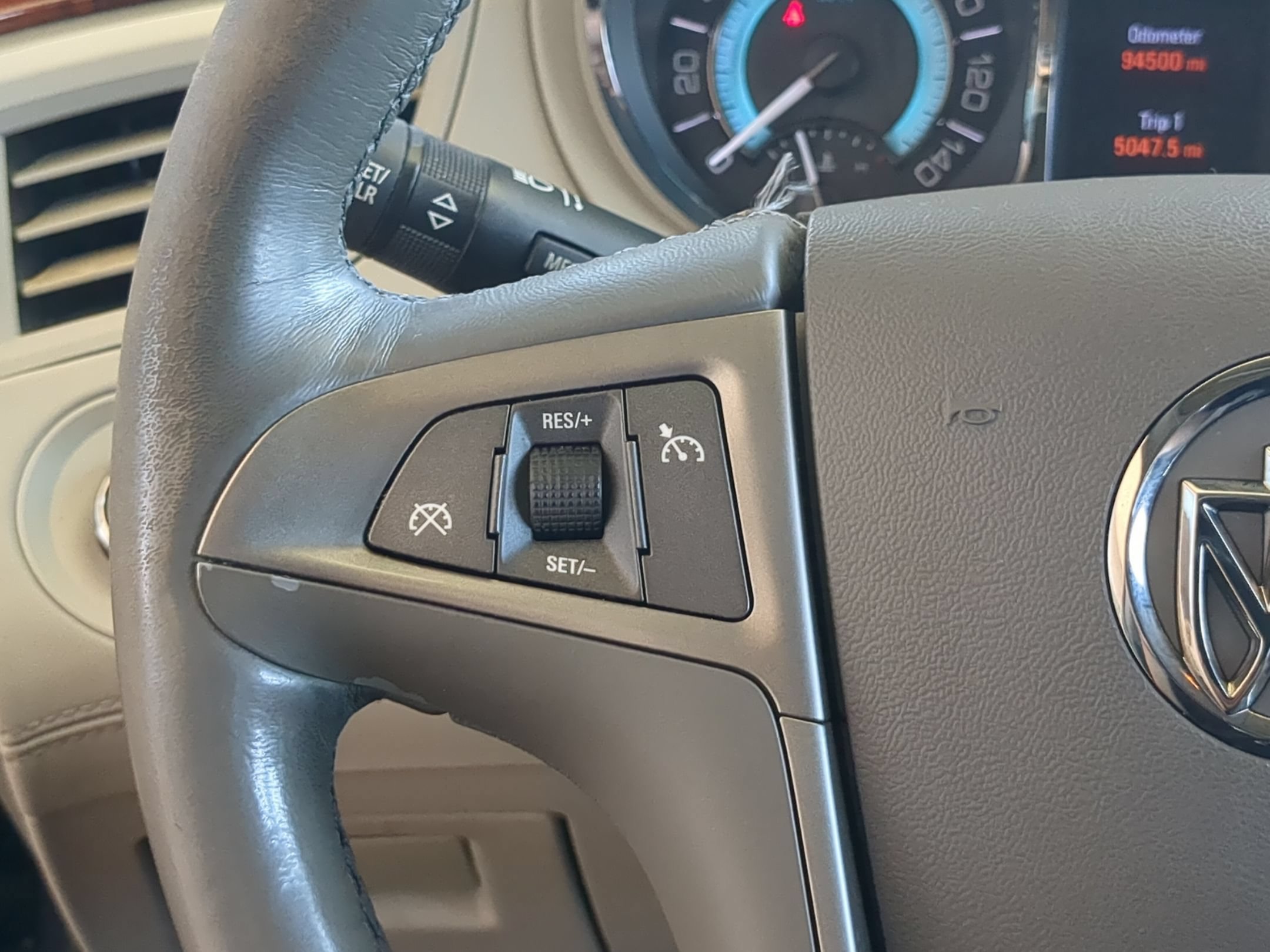 Used 2013 Atlantis Blue Metallic Buick Premium 1 image 16