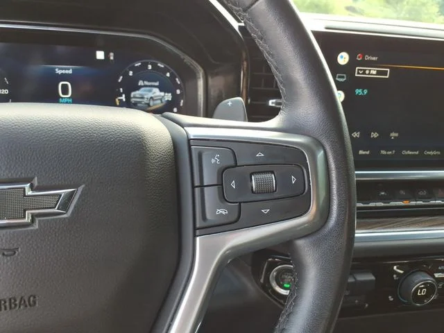 Certified Used 2022 White Chevrolet RST image 26