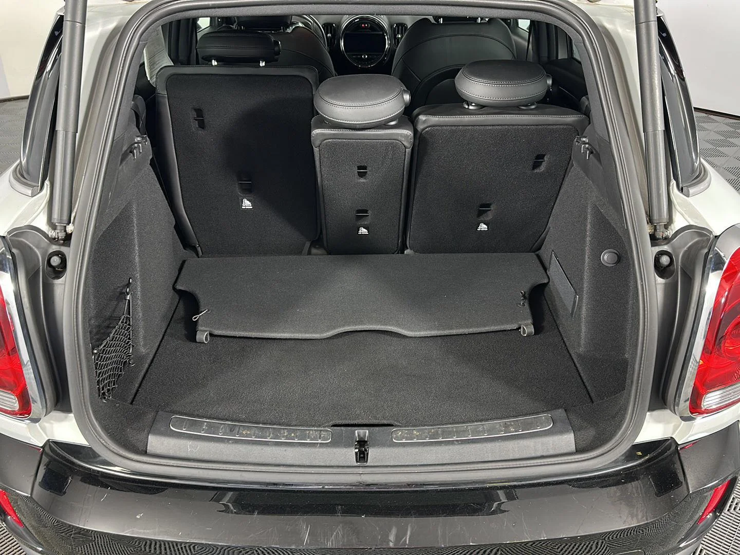 Used 2020 White SIlver Edition MINI Cooper S image 10