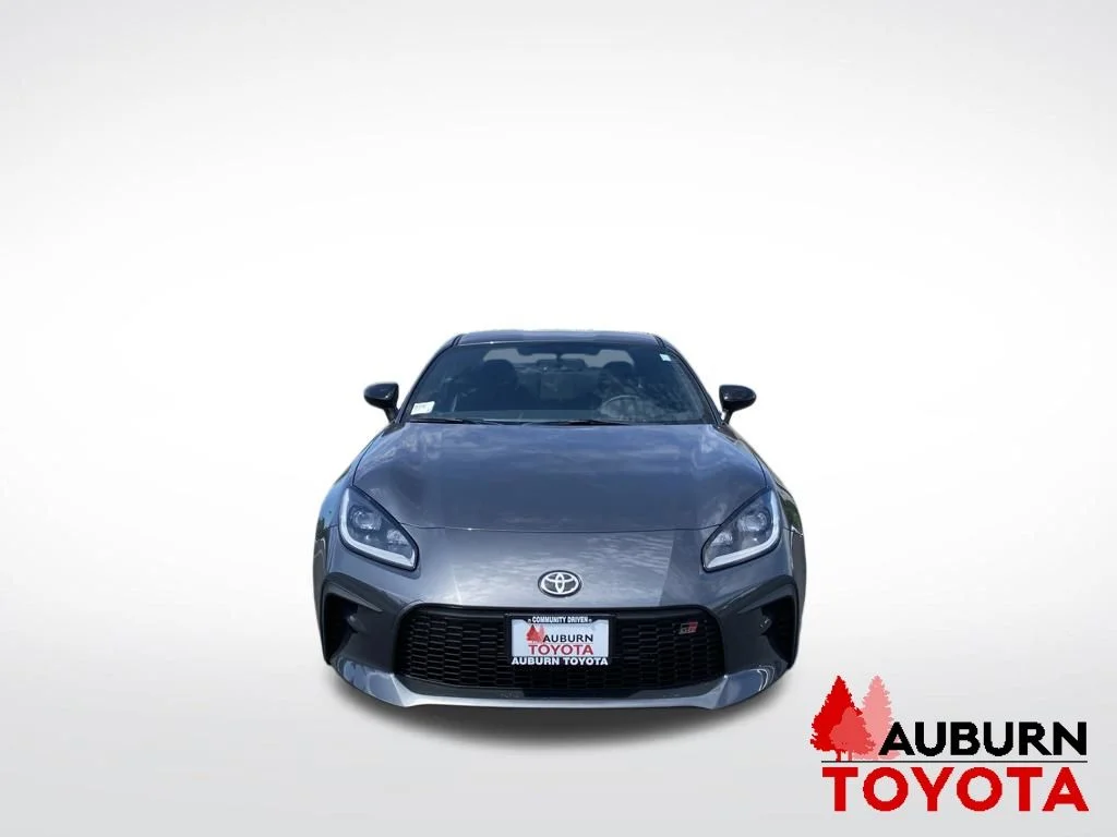 New 2026 Pavement Toyota  AT image 2