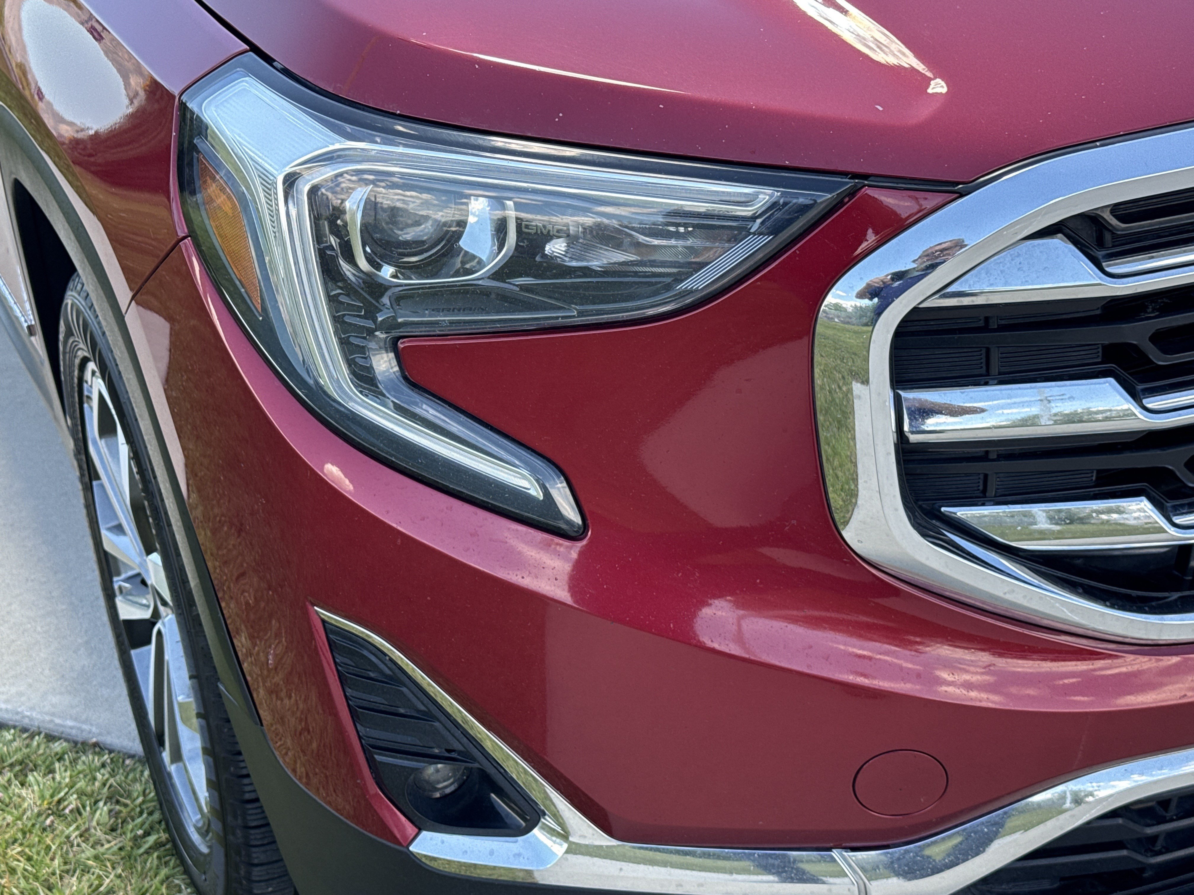 Used 2020 RED QUARTZ TINTCOAT GMC SLT image 10