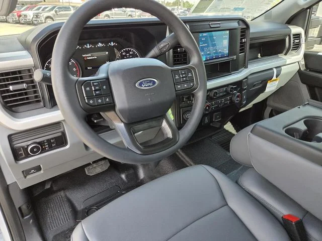 New 2026 Oxford White Ford F-250® XL image 27