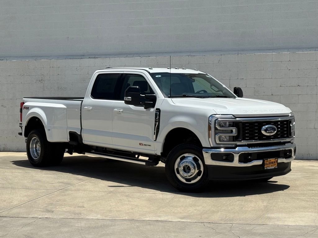 2026 Ford F-350 Lariat 4x4 Crew Cab 8' Box DRW's photo