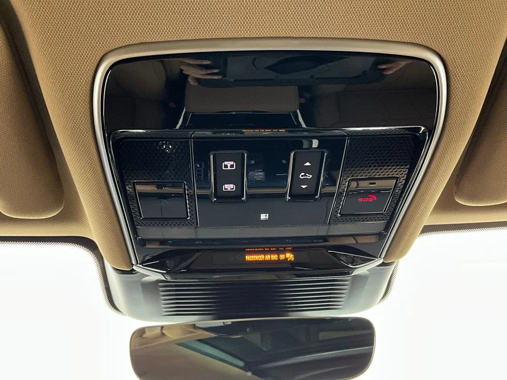 Certified Used 2025 White Land Rover SE image 13