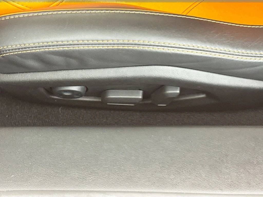 Used 2020 Arancio Borealis Pearl Lamborghini  image 21