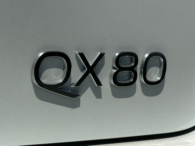 New 2026 RADIANT WHITE INFINITI Luxe 2WD image 5
