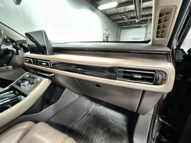 Used 2020 Red Lincoln Reserve image 29