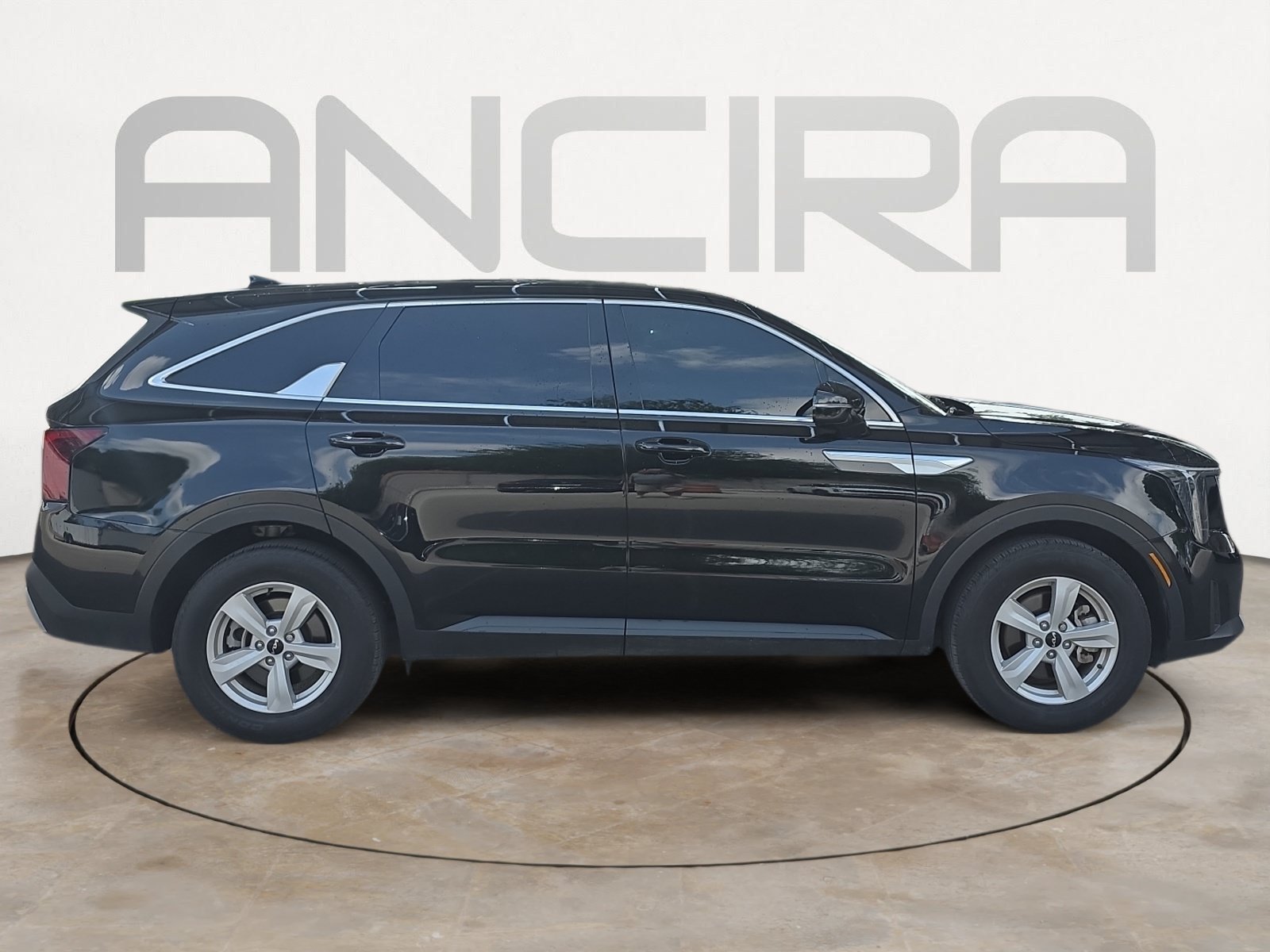Certified Used 2025 Ebony Black Kia LX image 8