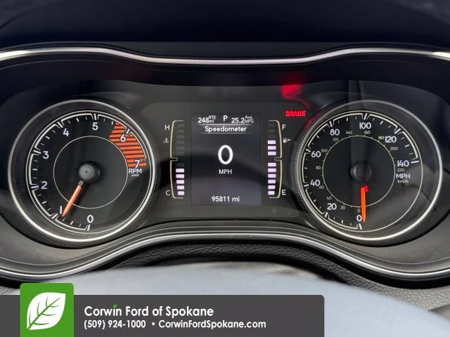Used 2019 Granite Crystal Clearcoat Metallic Jeep Latitude Plus image 25