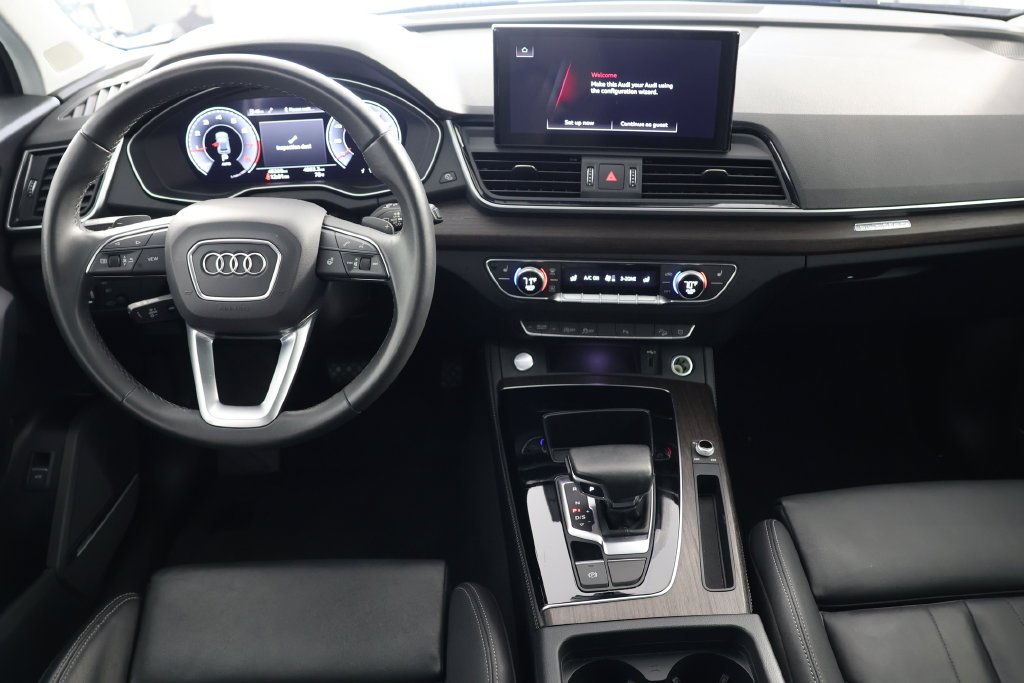 Used 2024 Mythos Black Metallic Audi 45 S line Premium Plus image 2
