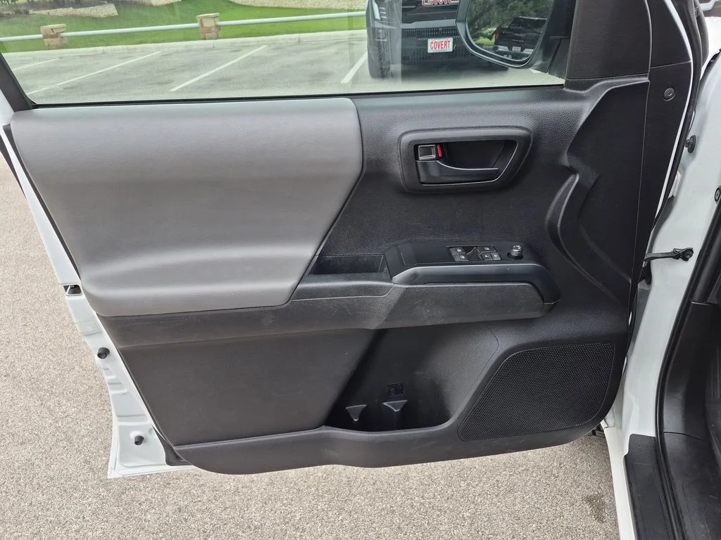 Used 2023 White Toyota SR image 16