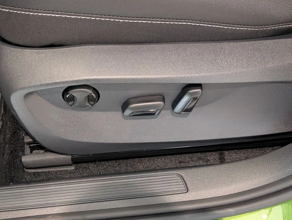 New 2026 Green Volkswagen 1.5T SEL image 11